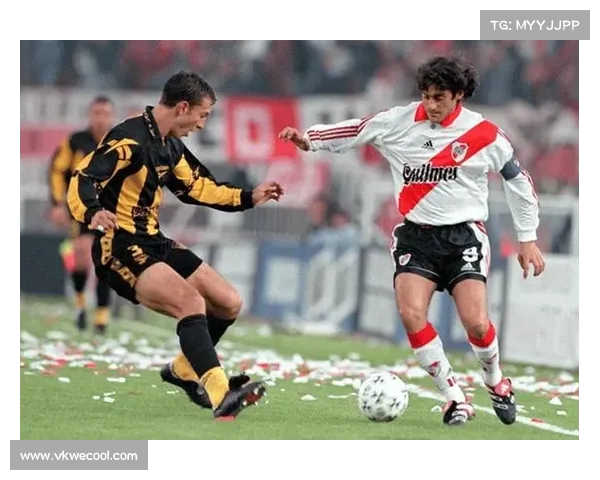 南美解放者杯玻利瓦尔主场战平河床高原主场逼平阿根廷豪门